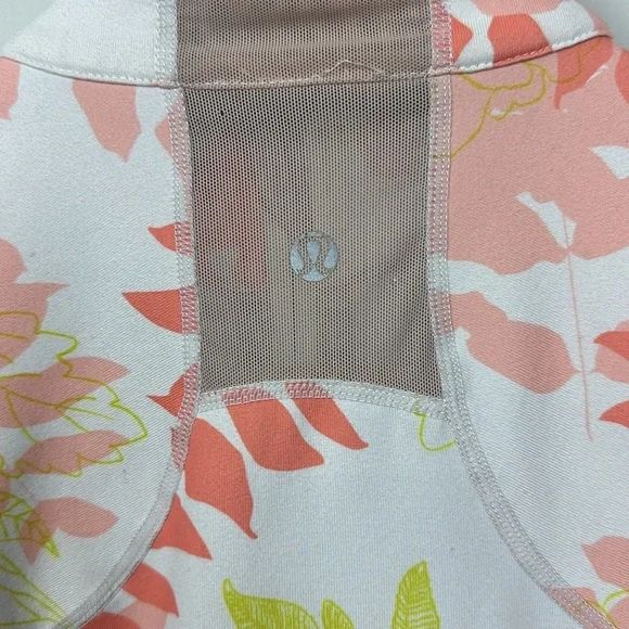 RARE Authentic Lululemon Floral Catch Me Air Jacket Sz 6